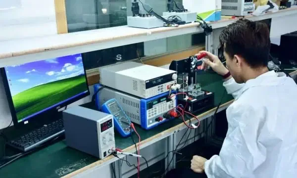 RAYPCB published functional test workstation photograph