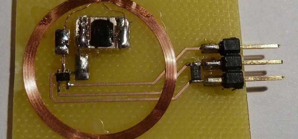 Small discrete-component circuit board