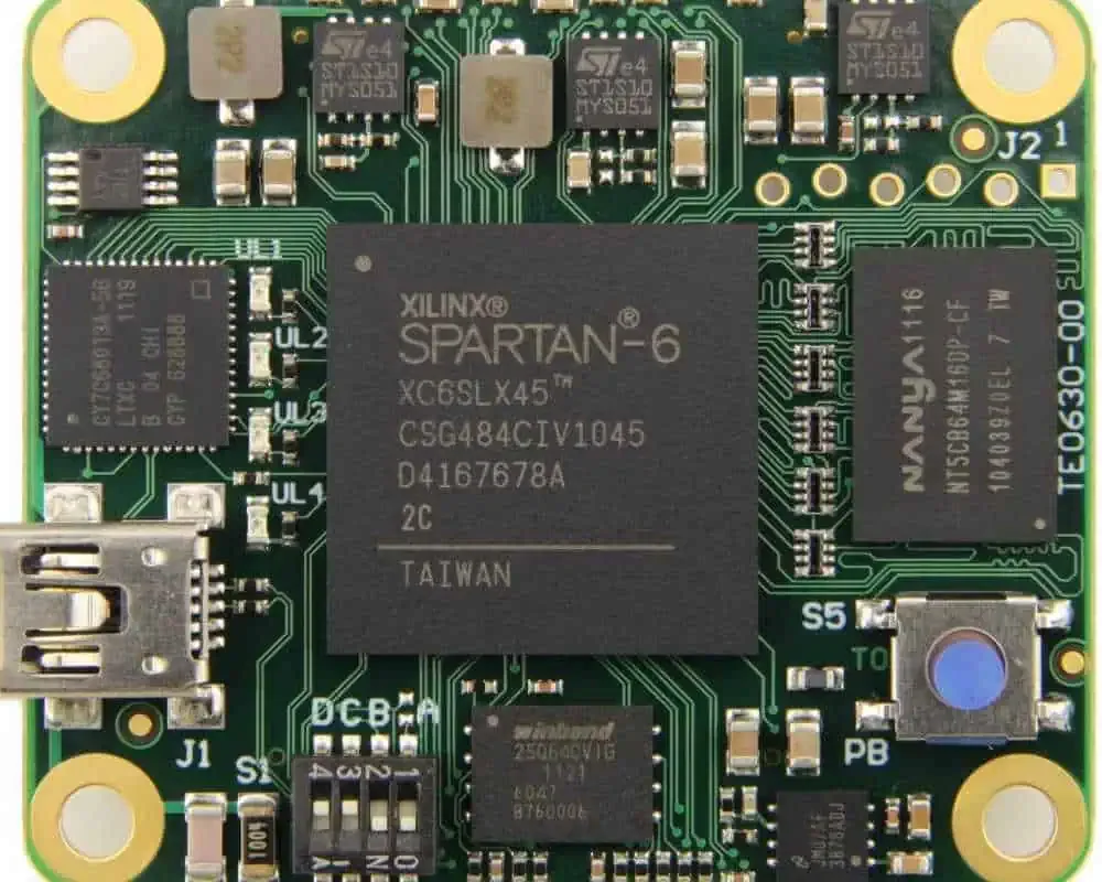 Compact FPGA board with memory devices