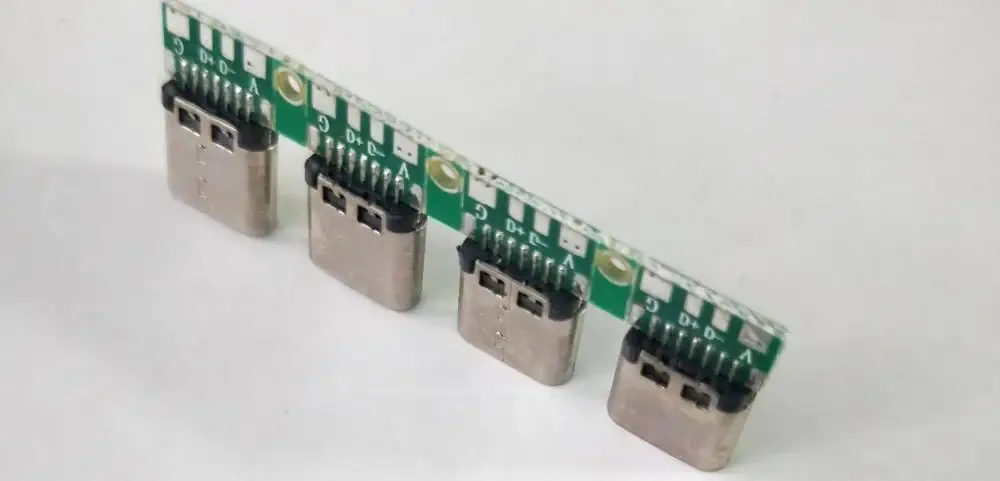 USB Type-C connectors on small adapter boards