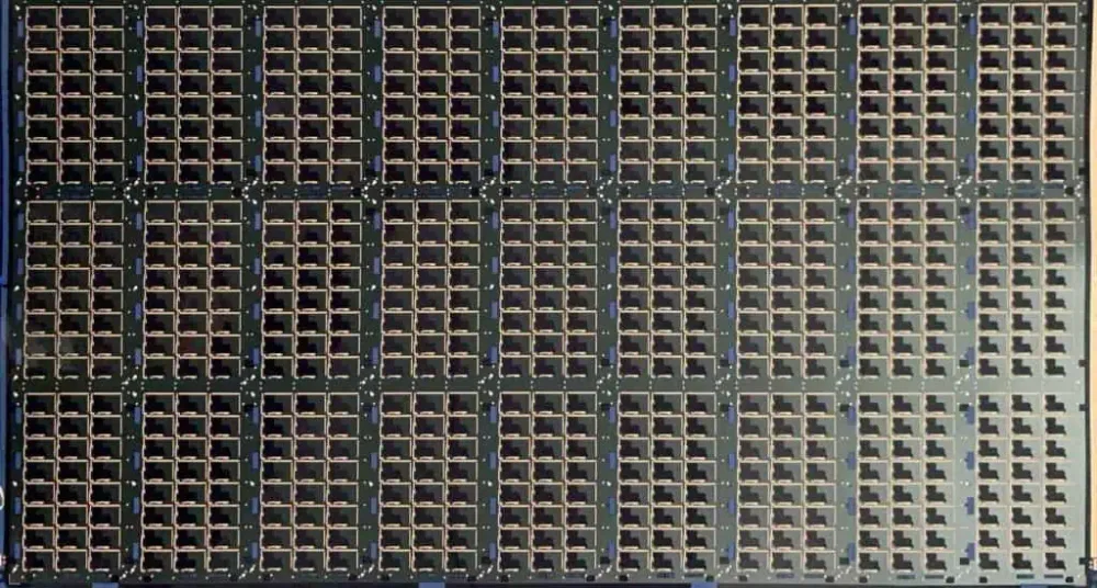 Panel with repeated fine circuit patterns