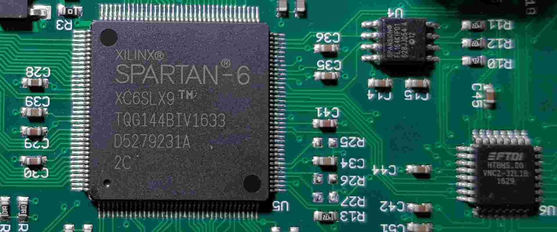 Xilinx XC6SLX45-2FGG484i