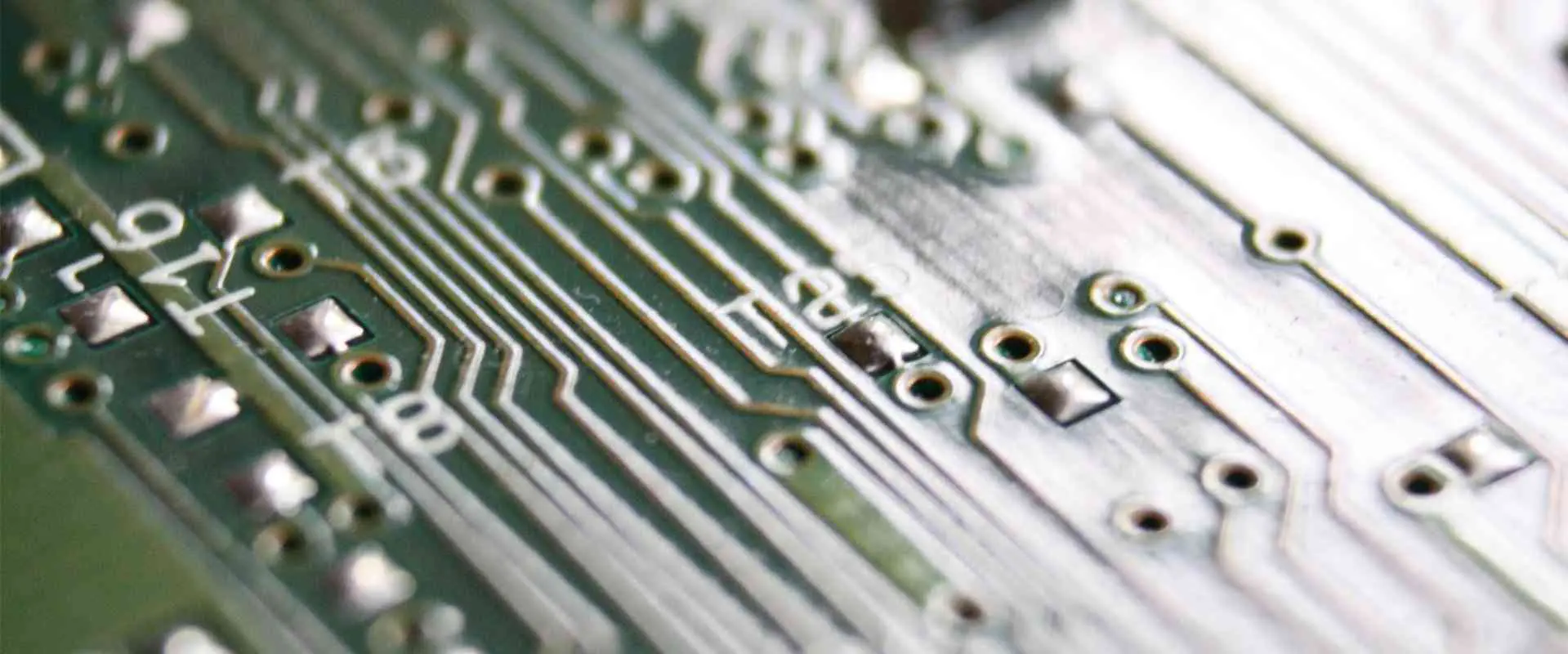 Isola Astra MT77 PCB