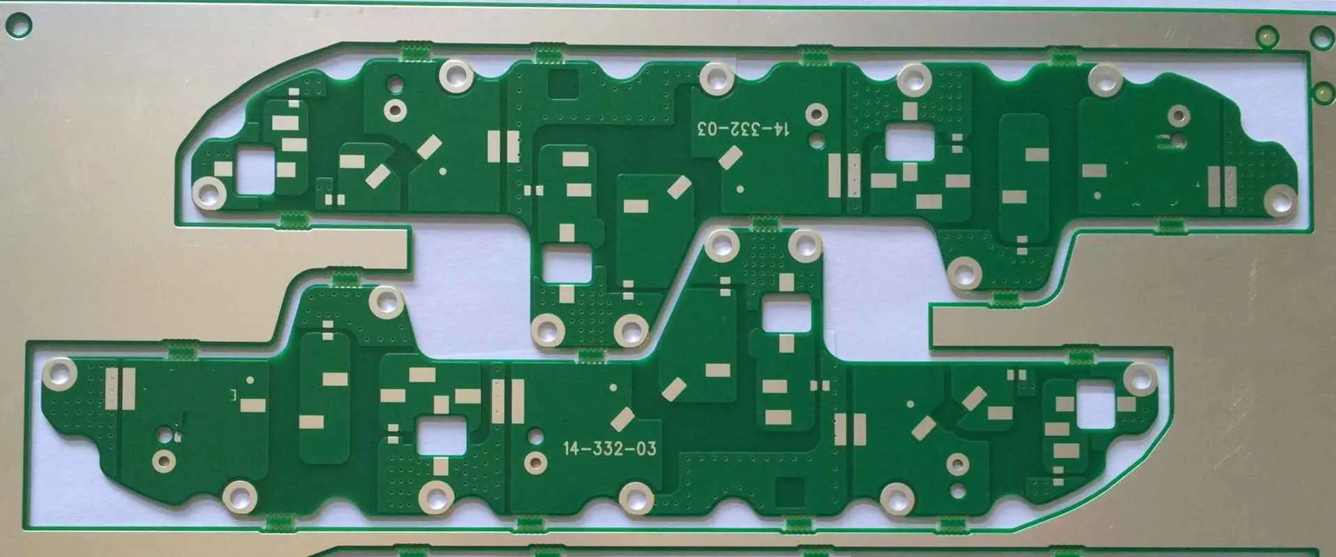 Rogers AD300D pcb